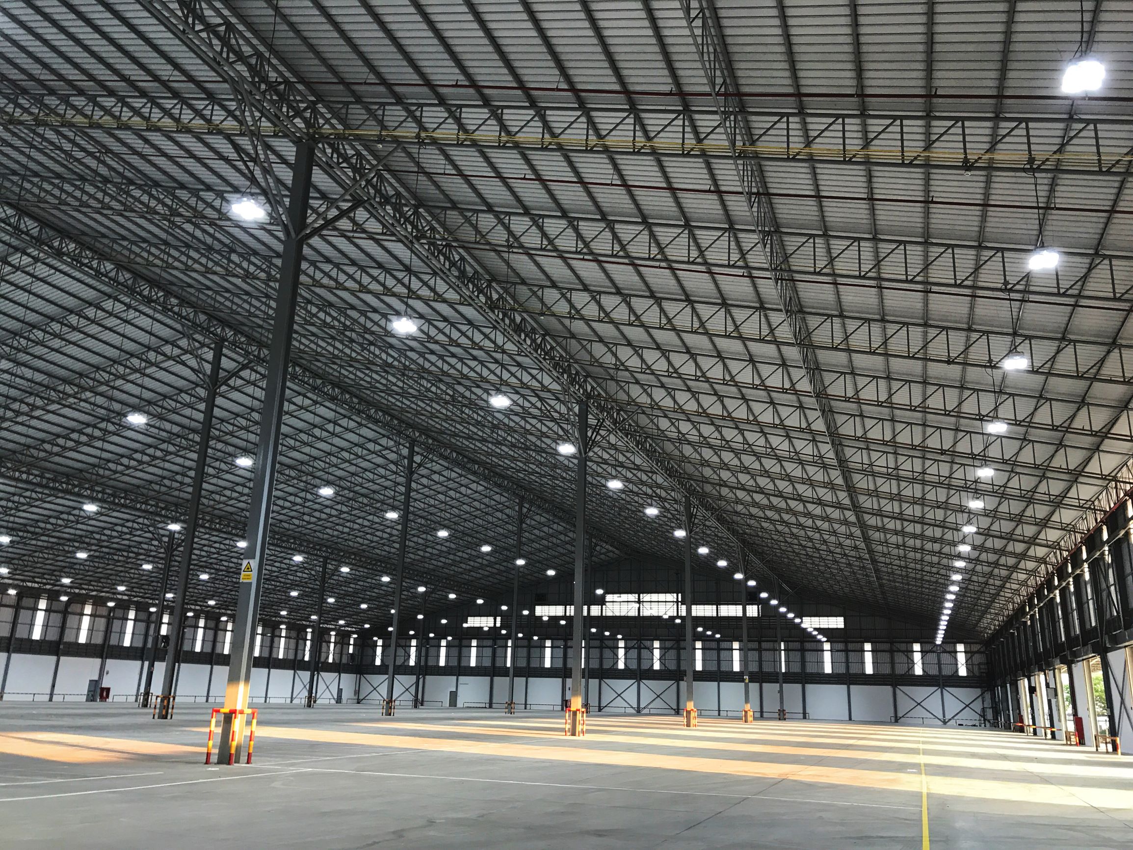 Optimiser le système d’éclairage en entreprise pour économiser la consommation d’électricité